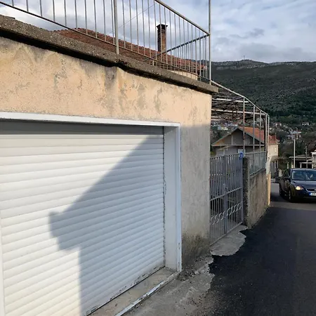 Apartment Ss *
